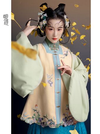 明鏡華服 圓圓.jpg